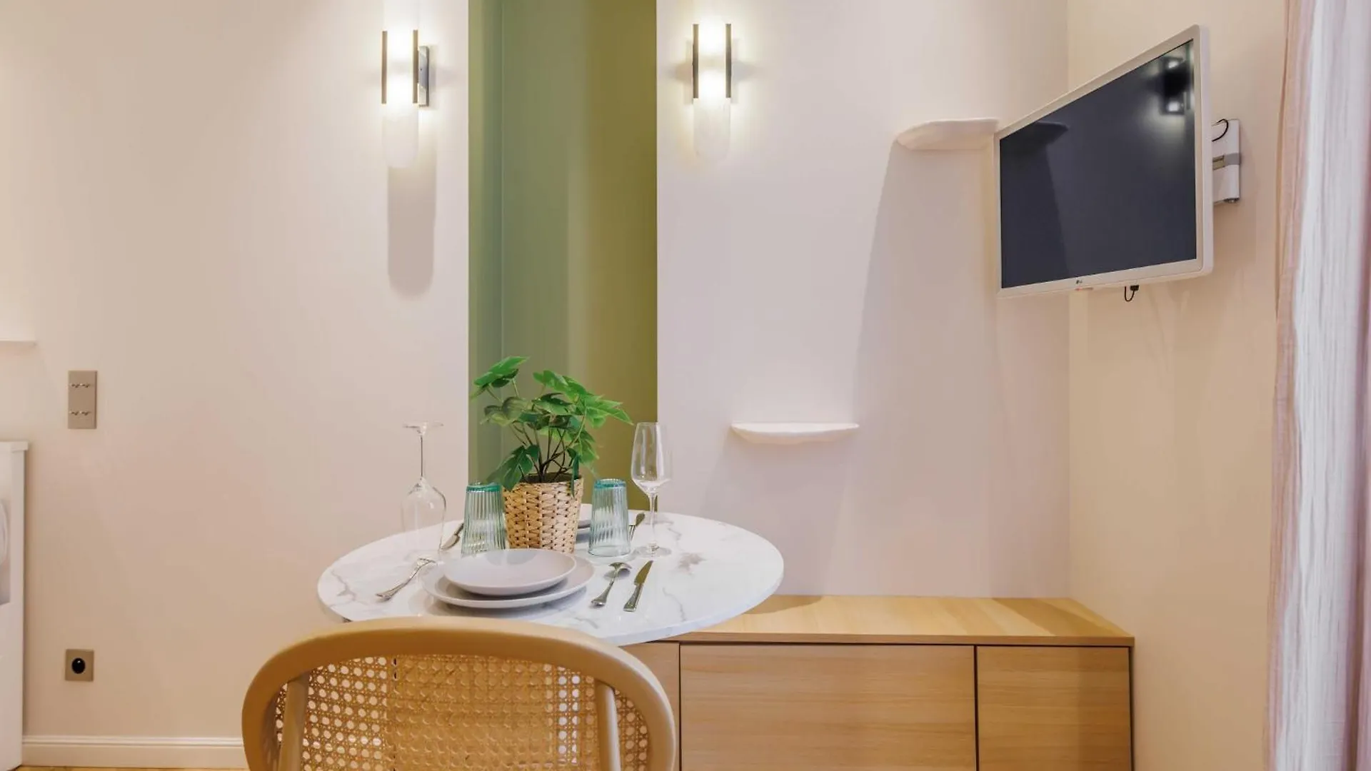 Modern Studio -2P- Near Montmartre Paris 0*,